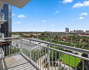 300 S Australian Avenue - Photo Thumbnail 13