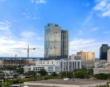 300 S Australian Avenue - Photo Thumbnail 24