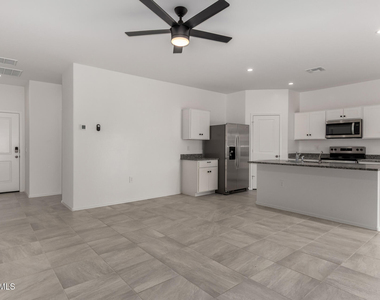 103 S Collier Lane - Photo Thumbnail 10