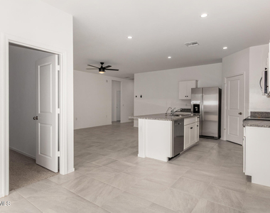 103 S Collier Lane - Photo Thumbnail 11