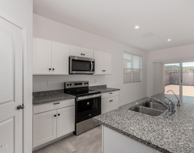 103 S Collier Lane - Photo Thumbnail 14
