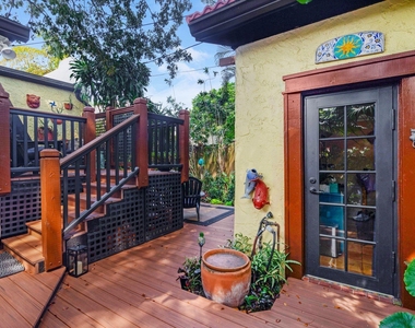 728 Palm Street - Photo Thumbnail 1