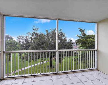 9101 W Sample Road - Photo Thumbnail 13