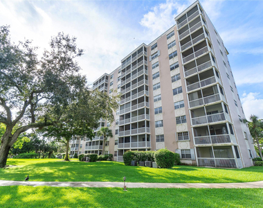 9101 W Sample Road - Photo Thumbnail 6