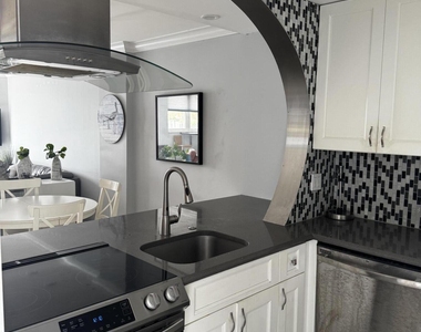 1777 Se 15th Street - Photo Thumbnail 9