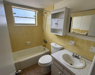 1555 Tyler Street - Photo Thumbnail 4