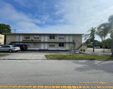 1555 Tyler Street - Photo Thumbnail 1