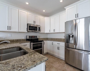 4147 Meade Way - Photo Thumbnail 9