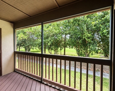 206 Lakeview Drive E - Photo Thumbnail 15