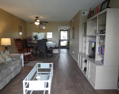 7209 Golf Colony Court - Photo Thumbnail 9