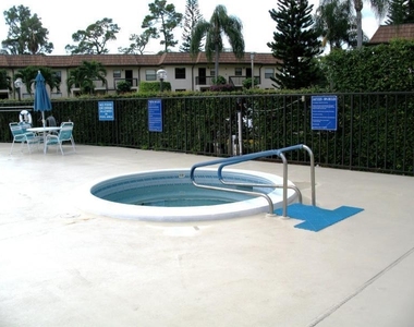 7209 Golf Colony Court - Photo Thumbnail 14