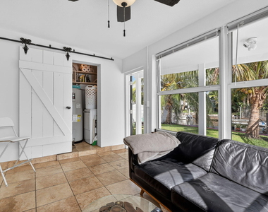 4540 Sw 28th Terrace - Photo Thumbnail 15