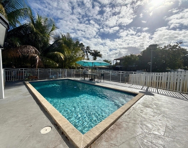 4540 Sw 28th Terrace - Photo Thumbnail 34