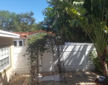 415 Ne 8th Avenue - Photo Thumbnail 6
