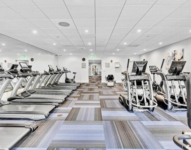 7270 Ashford Place - Photo Thumbnail 28