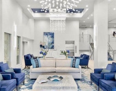 7270 Ashford Place - Photo Thumbnail 21