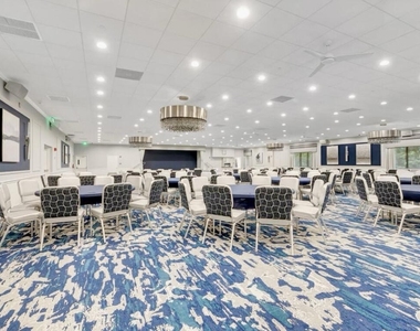 7270 Ashford Place - Photo Thumbnail 20