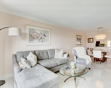 7270 Ashford Place - Photo Thumbnail 8