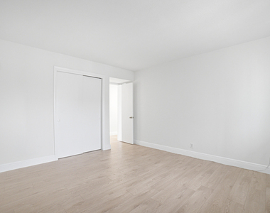 1649 Se 4th Street - Photo Thumbnail 13