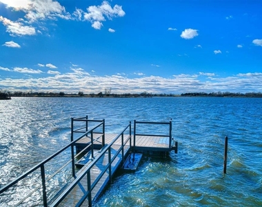 2001 Malus Way - Photo Thumbnail 20