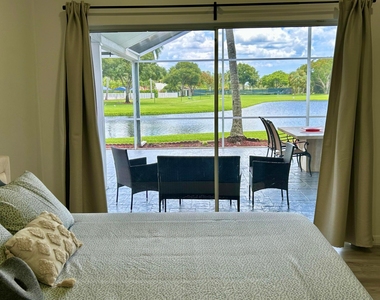 9549 Aegean Drive - Photo Thumbnail 16