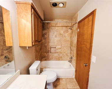 213 Woodbridge Circle - Photo Thumbnail 7