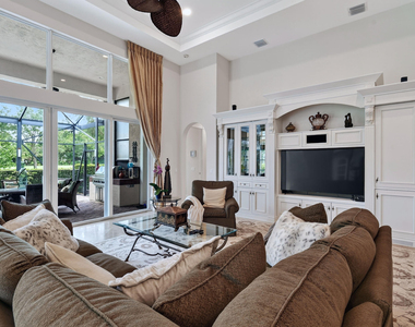 7517 Hawks Landing Drive - Photo Thumbnail 9