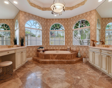 7517 Hawks Landing Drive - Photo Thumbnail 20