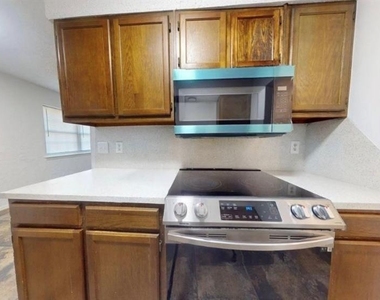 603 W Seminole Drive - Photo Thumbnail 6