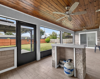 825 Se Starflower Avenue - Photo Thumbnail 35