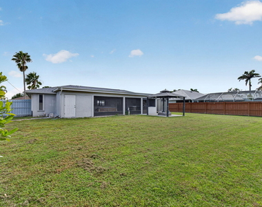 825 Se Starflower Avenue - Photo Thumbnail 41
