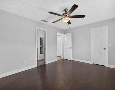 825 Se Starflower Avenue - Photo Thumbnail 29