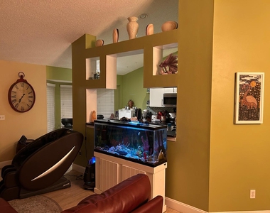 102 Sw Glenwood Drive - Photo Thumbnail 17