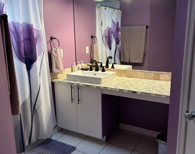 102 Sw Glenwood Drive - Photo Thumbnail 4