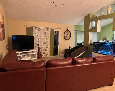 102 Sw Glenwood Drive - Photo Thumbnail 15