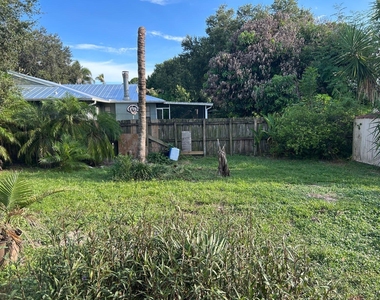 102 Sw Glenwood Drive - Photo Thumbnail 30