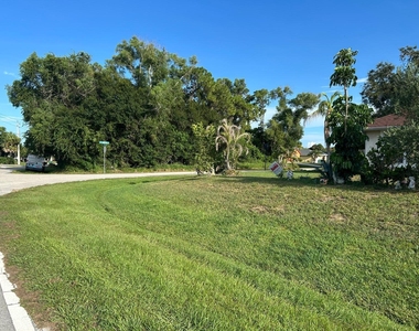 102 Sw Glenwood Drive - Photo Thumbnail 26