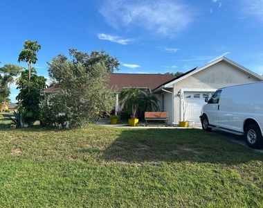 102 Sw Glenwood Drive - Photo Thumbnail 24