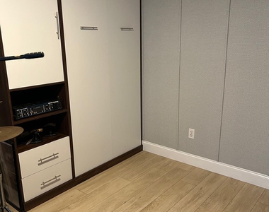 102 Sw Glenwood Drive - Photo Thumbnail 9
