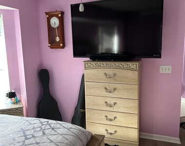 102 Sw Glenwood Drive - Photo Thumbnail 3