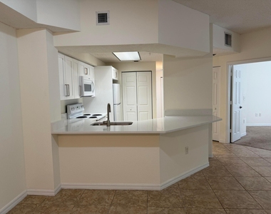 3020 Alcazar Place - Photo Thumbnail 8