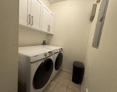 3020 Alcazar Place - Photo Thumbnail 25