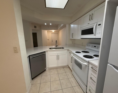 3020 Alcazar Place - Photo Thumbnail 3