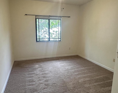 3020 Alcazar Place - Photo Thumbnail 22