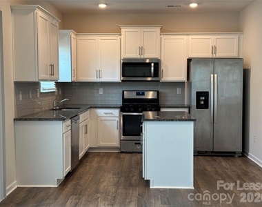 6424 Ellimar Field Lane - Photo Thumbnail 6