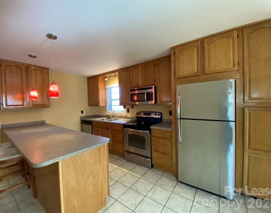 203 Ratchford Farm Road - Photo Thumbnail 2
