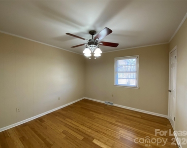 203 Ratchford Farm Road - Photo Thumbnail 16