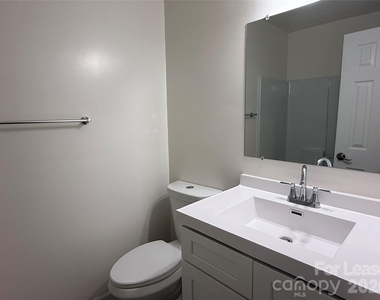 404 Kingville Drive - Photo Thumbnail 10