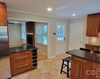 1318 Beechdale Drive - Photo Thumbnail 4
