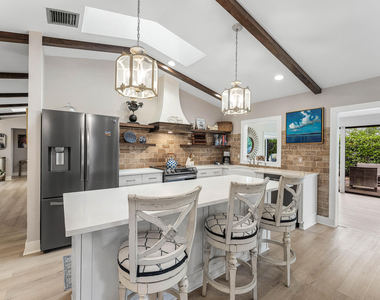 3155 Nw 14th Street - Photo Thumbnail 9